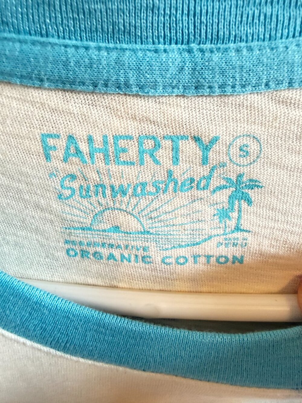 Faherty Sunwashed Essential Tee Lemon Sorbet Size S NWT MSRP $68 Regenerative Co - Picture 3 of 4